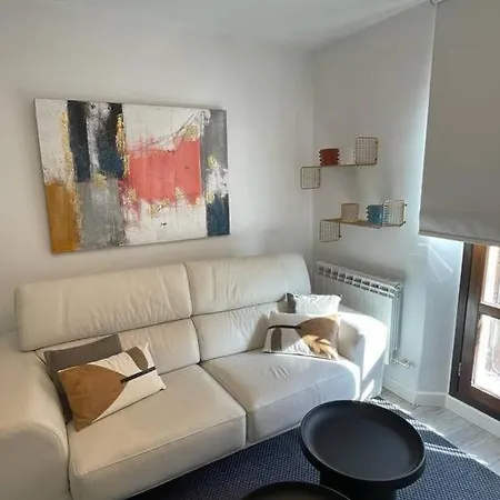 Urban By Unique Burgo